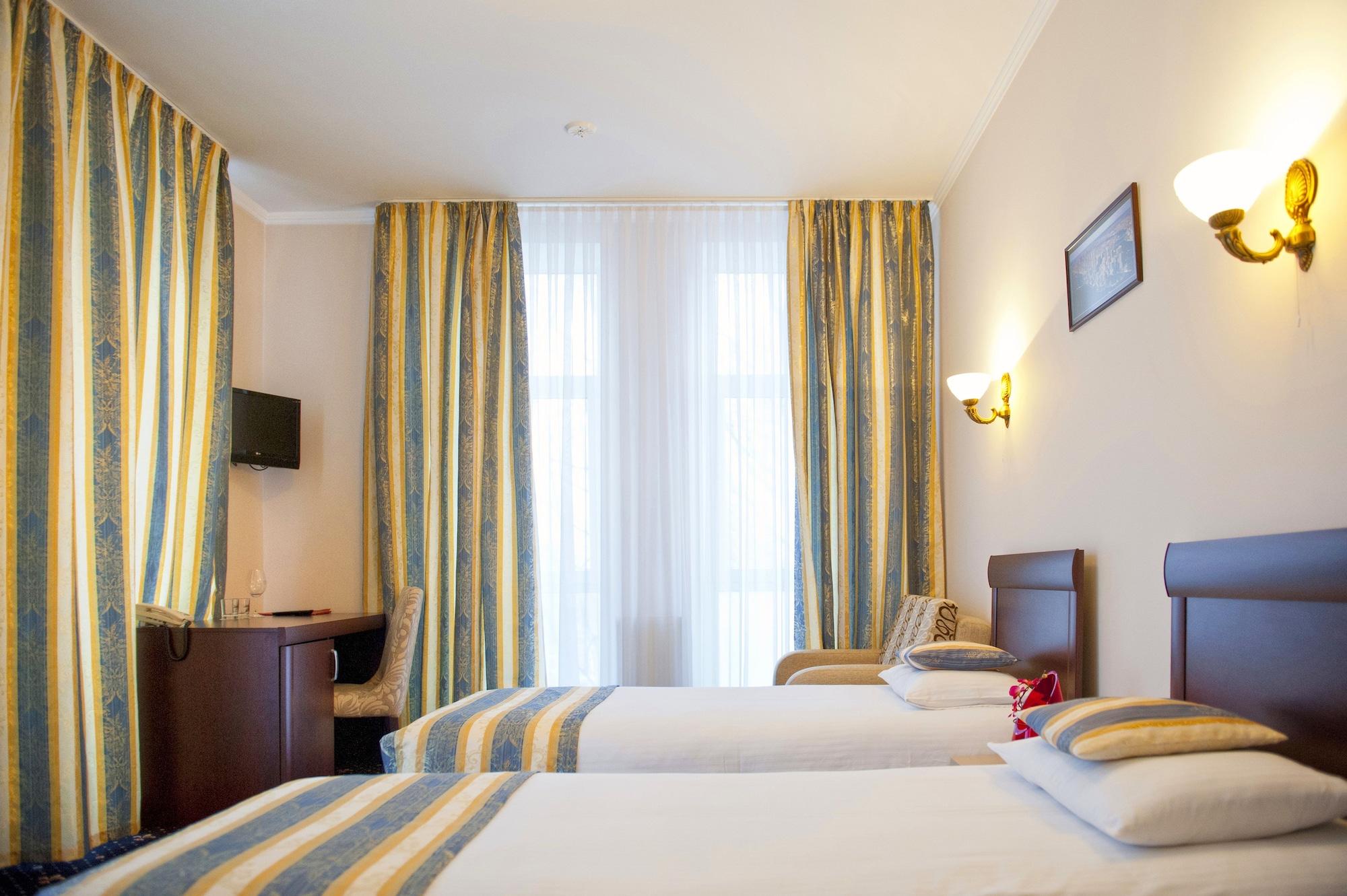 Manhattan Hotel & Restaurant Chisinau Luaran gambar