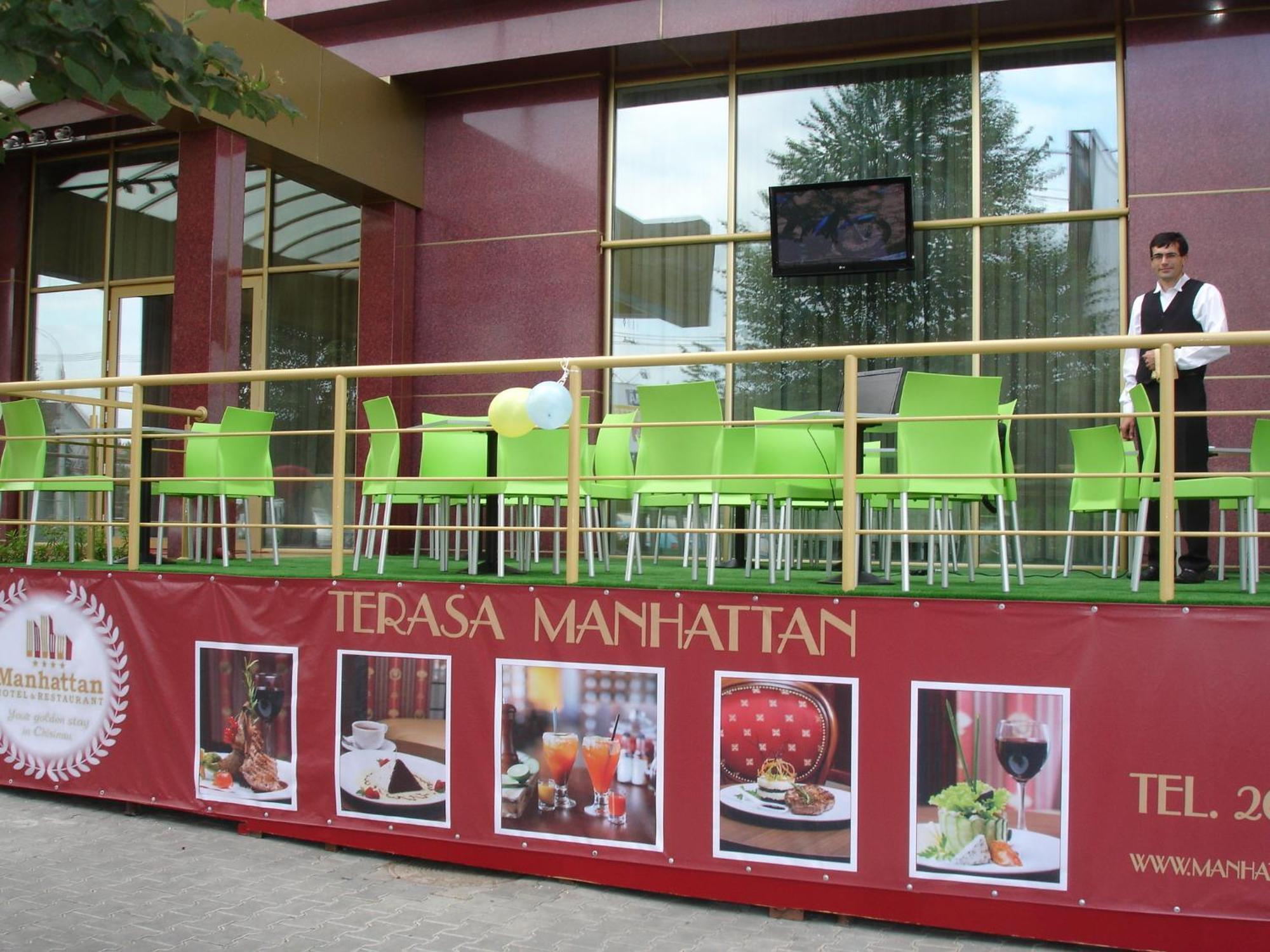 Manhattan Hotel & Restaurant Chisinau Luaran gambar