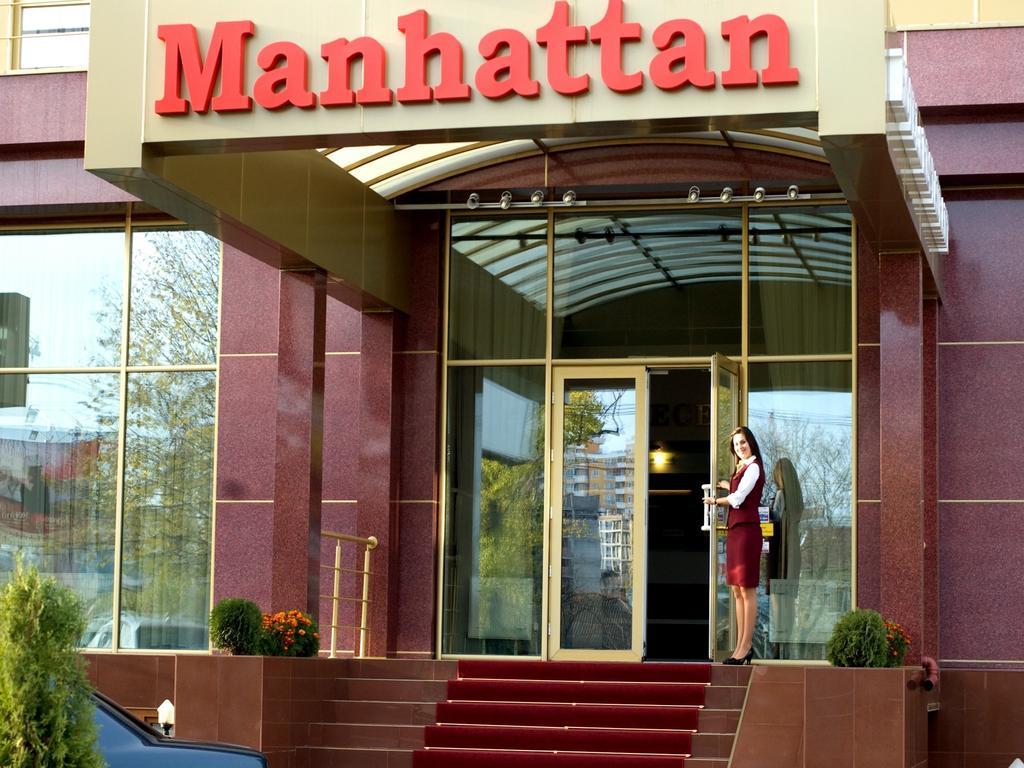 Manhattan Hotel & Restaurant Chisinau Luaran gambar